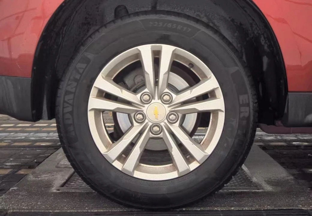 2013 Chevrolet Equinox - Image 9 of 19