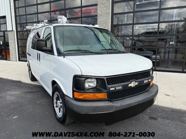 2013 Chevrolet Express - Image 2 of 12