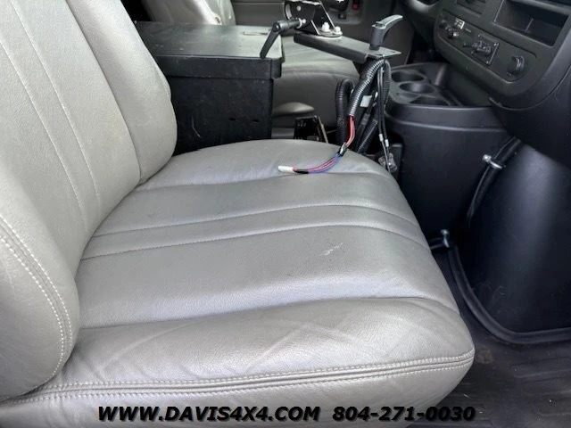 2013 Chevrolet Express - Image 20 of 31