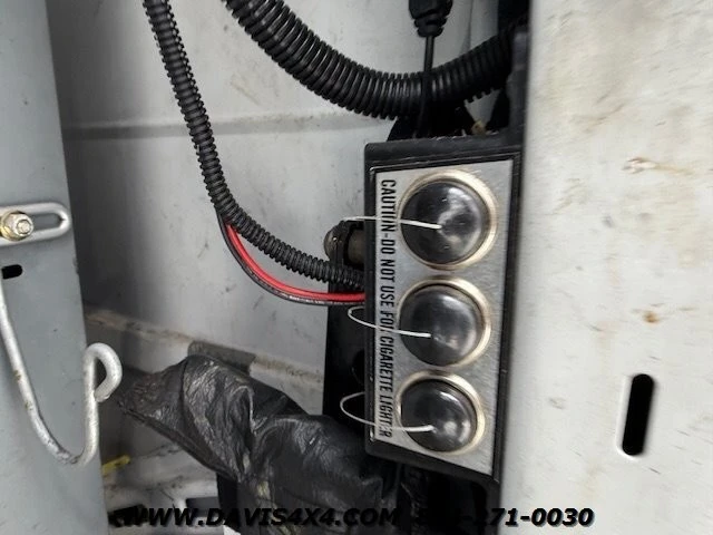 2013 Chevrolet Express - Image 30 of 31