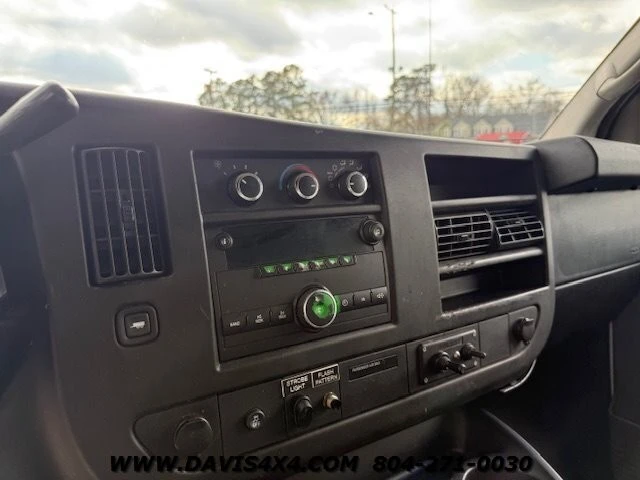 2013 Chevrolet Express - Image 15 of 31