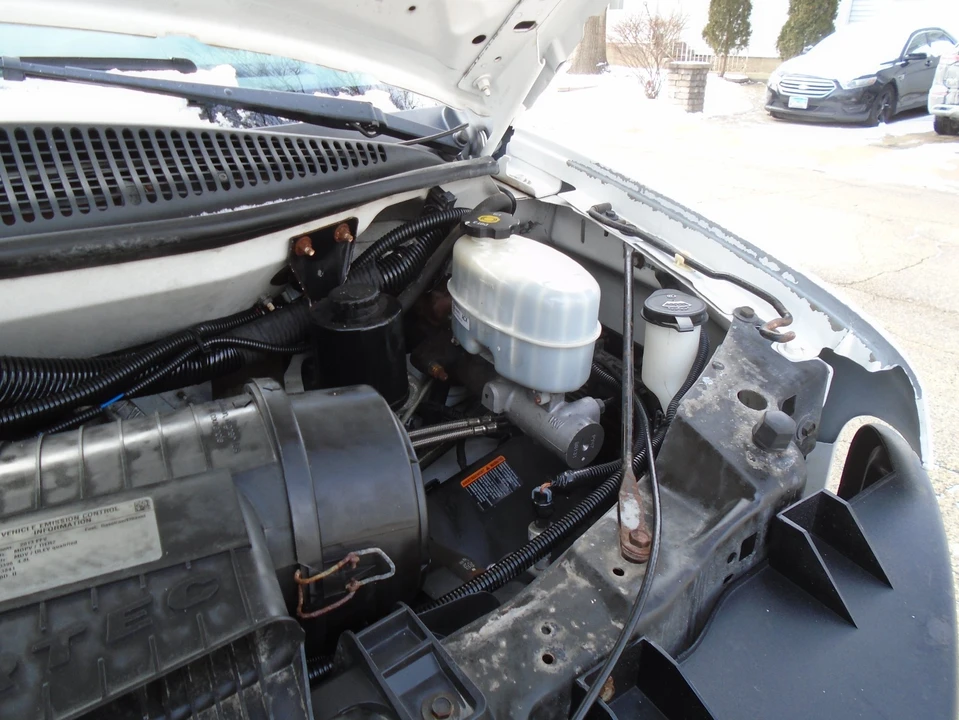 2013 Chevrolet Express - Image 19 of 20