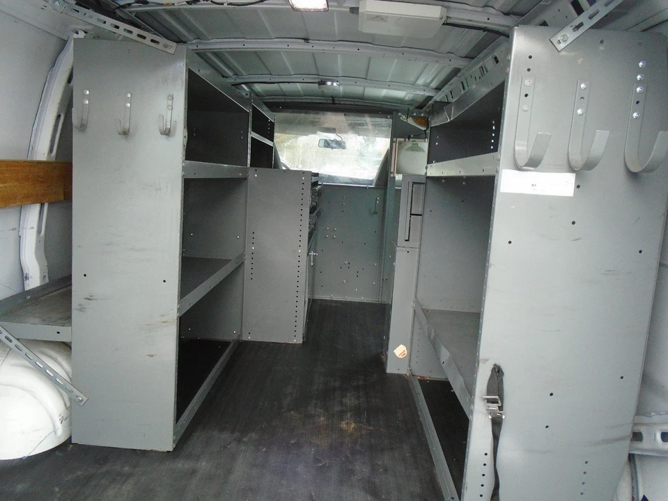 2013 Chevrolet Express - Image 9 of 20