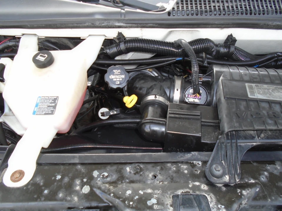 2013 Chevrolet Express - Image 18 of 20