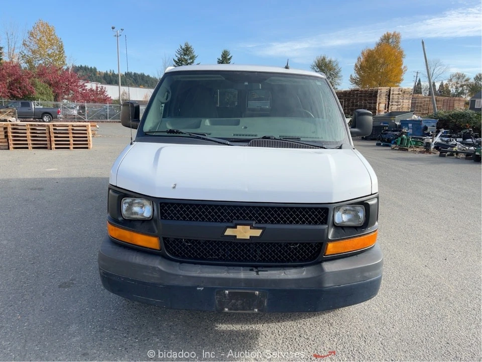2013 Chevrolet Express - Image 7 of 12