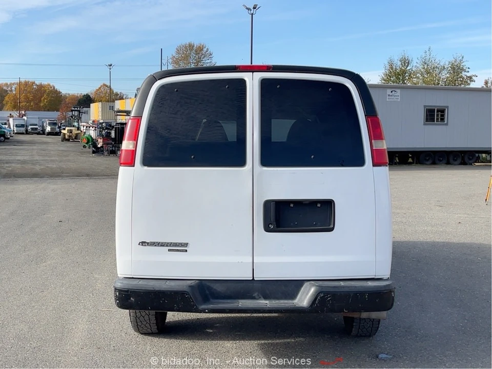 2013 Chevrolet Express - Image 8 of 12