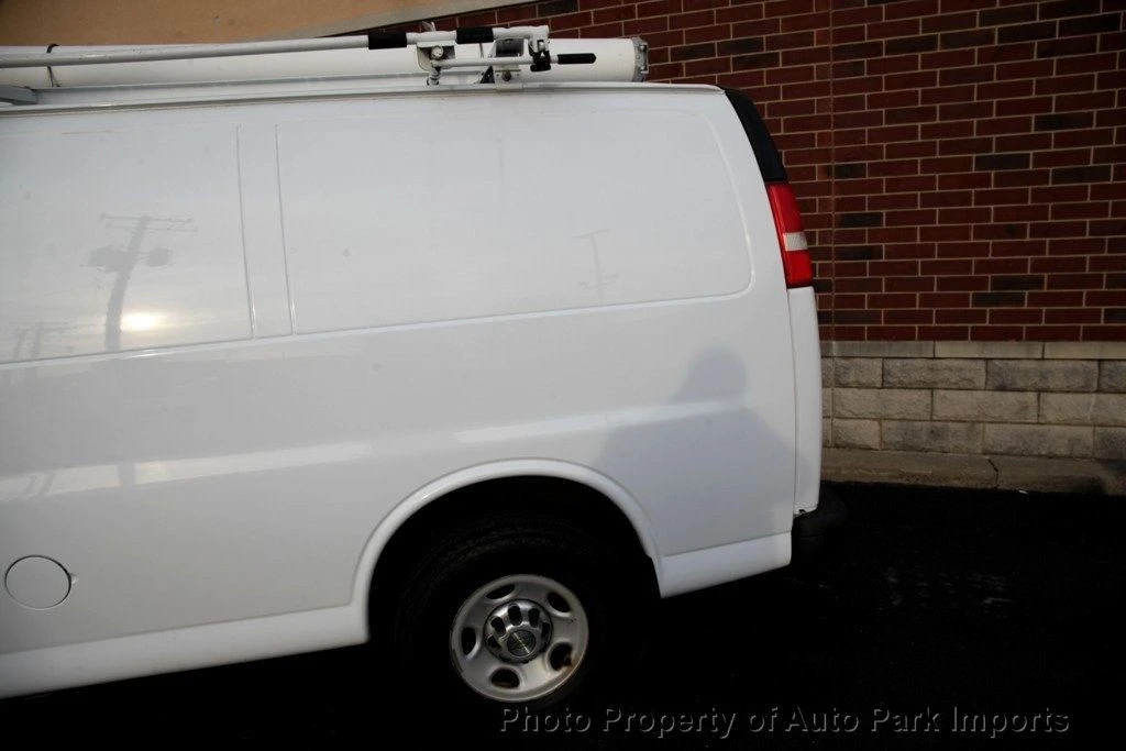 2013 Chevrolet Express - Image 6 of 12