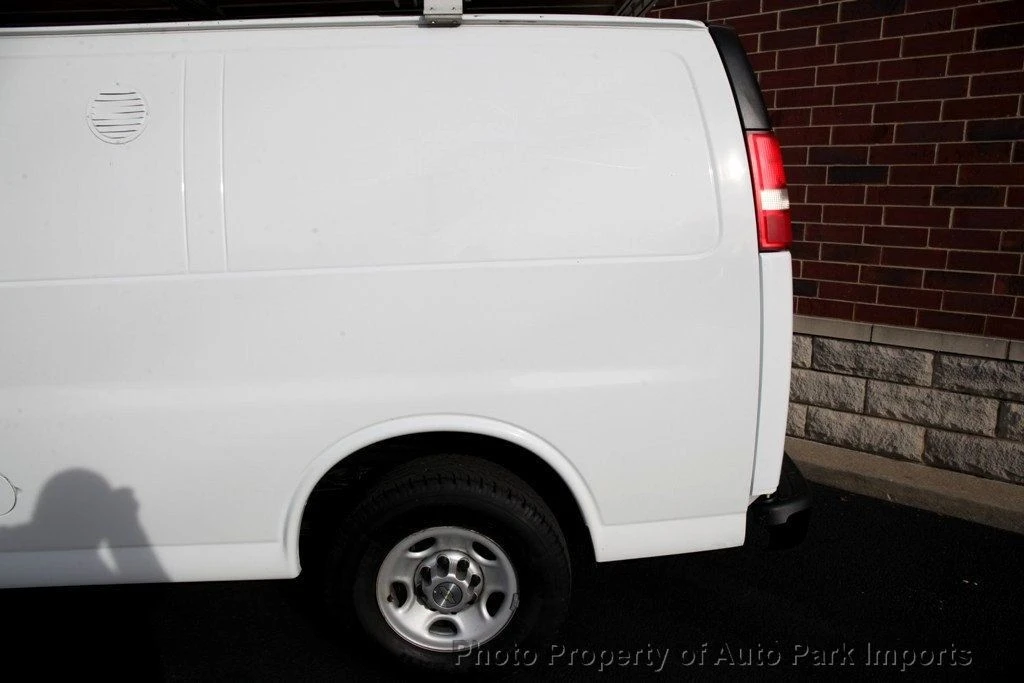 2013 Chevrolet Express - Image 6 of 12