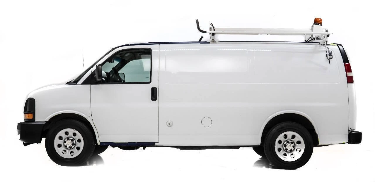 2013 Chevrolet Express - Image 6 of 12