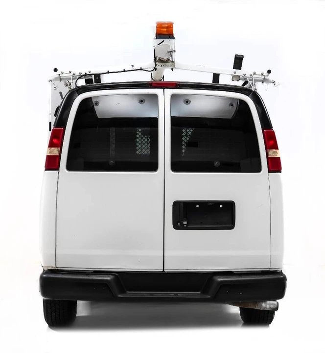 2013 Chevrolet Express - Image 8 of 12