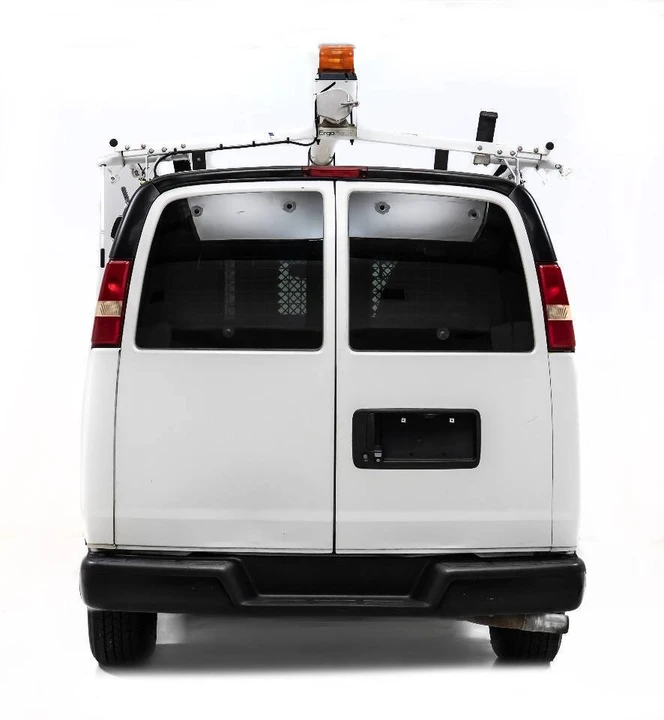 2013 Chevrolet Express - Image 8 of 12