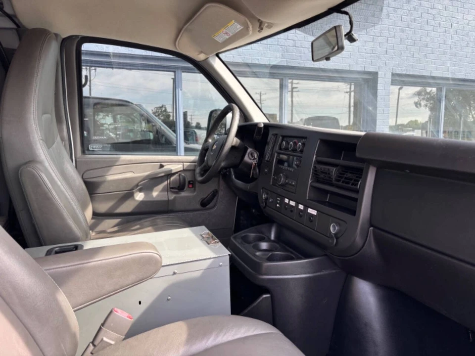 2013 Chevrolet Express - Image 12 of 12