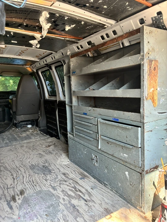 2013 Chevrolet Express - Image 23 of 25