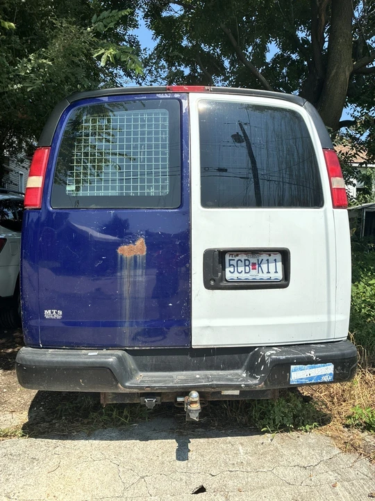 2013 Chevrolet Express - Image 7 of 25