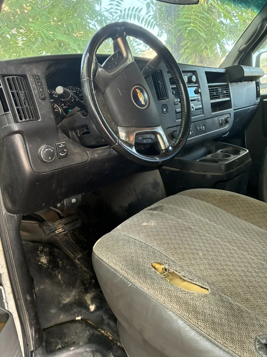 2013 Chevrolet Express - Image 25 of 25
