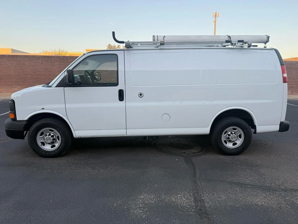 2013 Chevrolet Express - Image 6 of 21
