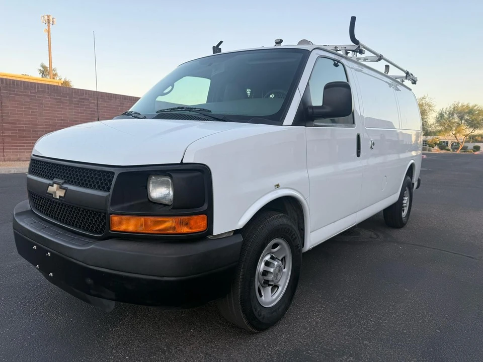 2013 Chevrolet Express - Image 7 of 21