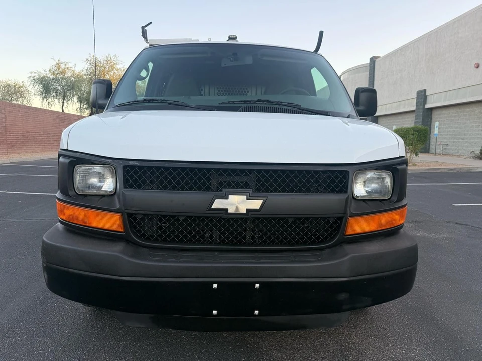 2013 Chevrolet Express - Image 8 of 21