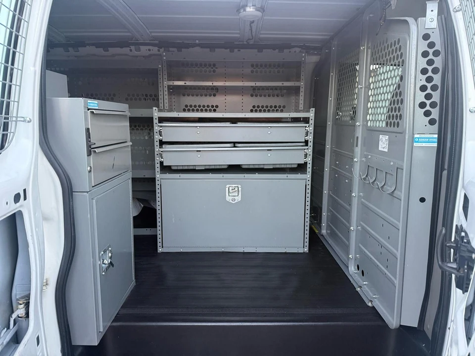2013 Chevrolet Express - Image 14 of 21