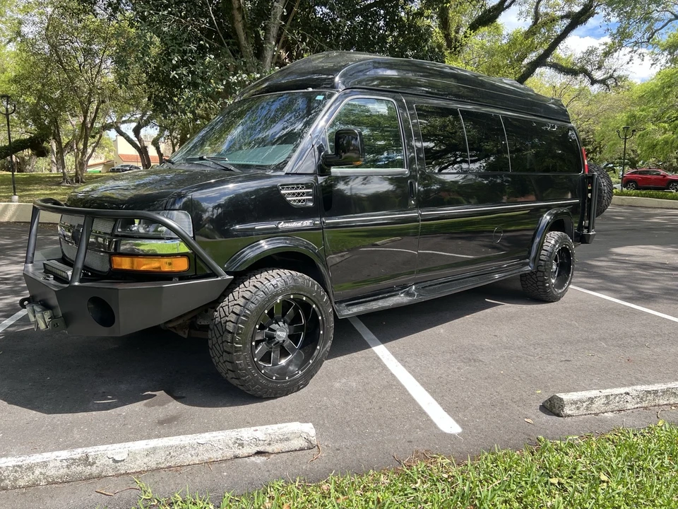 2013 Chevrolet Express - Image 4 of 21