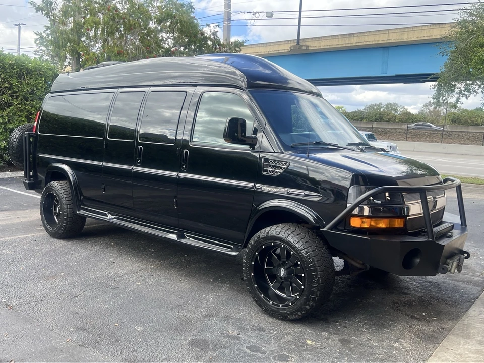 2013 Chevrolet Express - Image 7 of 21