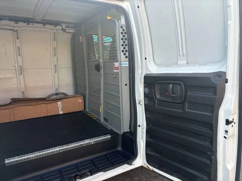 2013 Chevrolet Express - Image 9 of 12