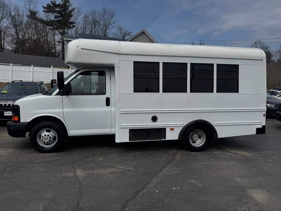 2013 Chevrolet Express - Image 3 of 17