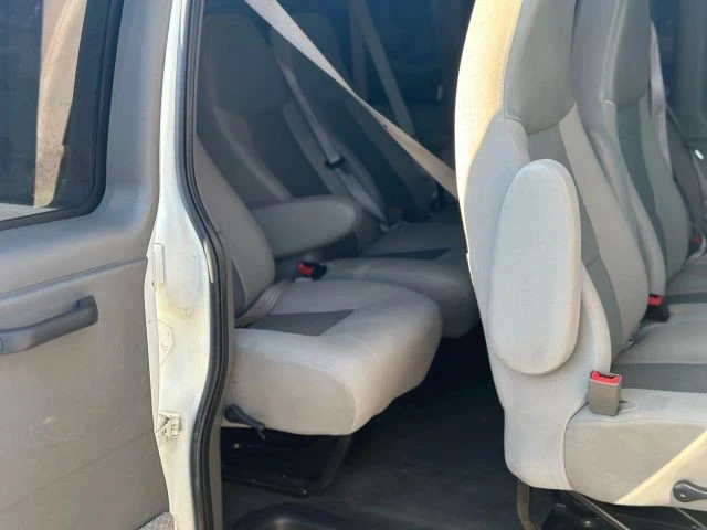 2013 Chevrolet Express - Image 14 of 26