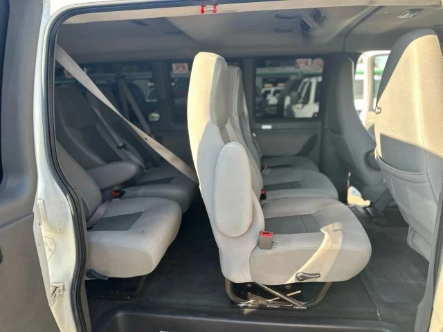 2013 Chevrolet Express - Image 16 of 21