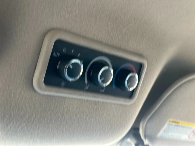 2013 Chevrolet Express - Image 22 of 26