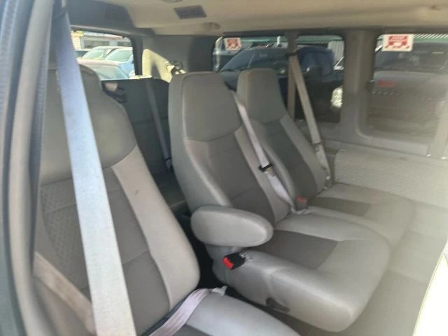 2013 Chevrolet Express - Image 17 of 26