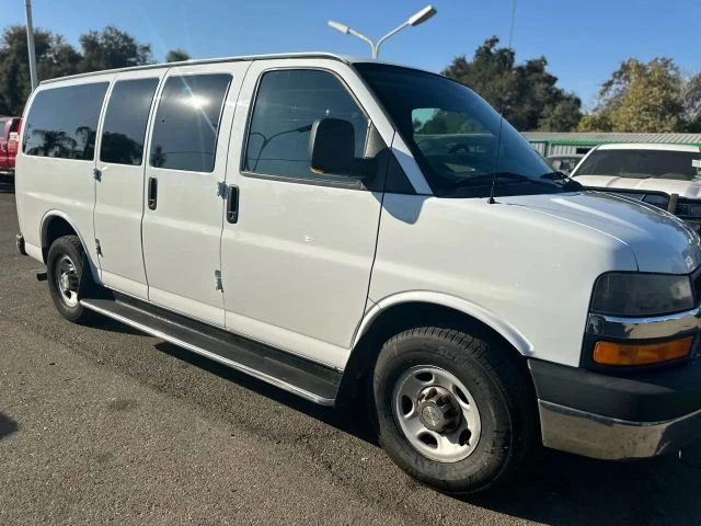 2013 Chevrolet Express - Image 4 of 21