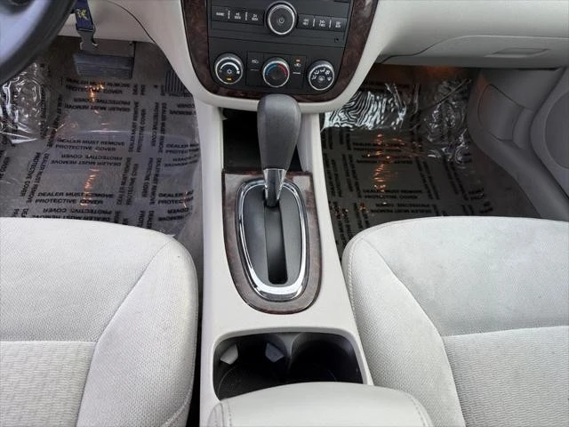 2013 Chevrolet Impala 9th Gen - Image 16 of 25