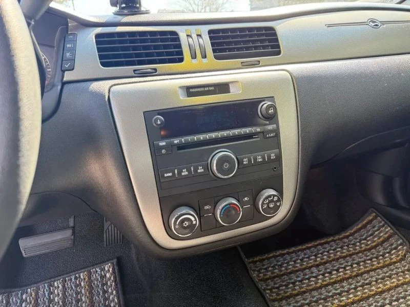 2013 Chevrolet Impala 9th Gen - Image 6 of 9