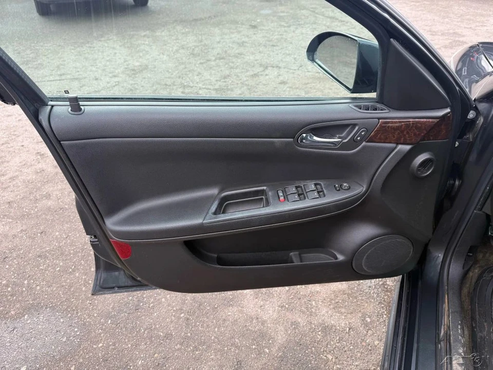 2013 Chevrolet Impala 9th Gen - Image 16 of 21
