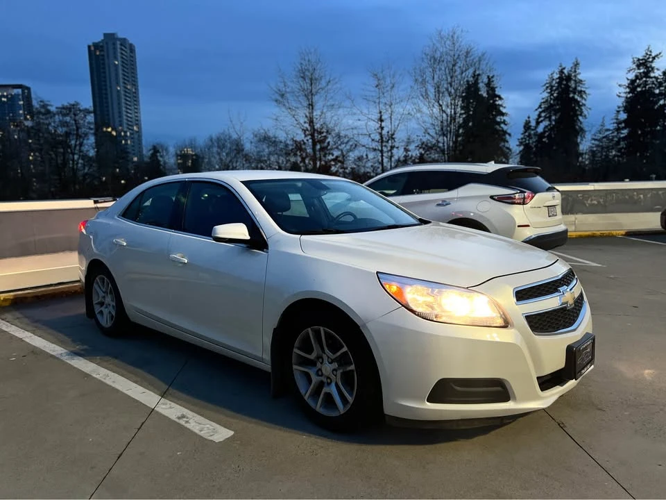 2013 Chevrolet Malibu - Image 2 of 8