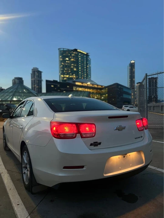 2013 Chevrolet Malibu - Image 4 of 8