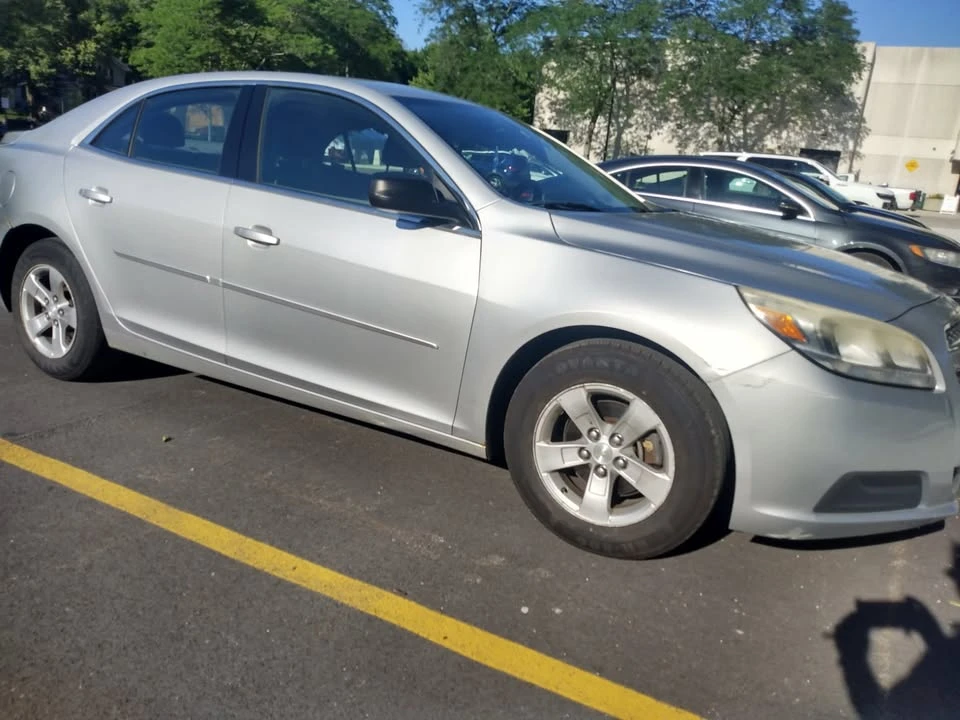 2013 Chevrolet Malibu - Image 4 of 10