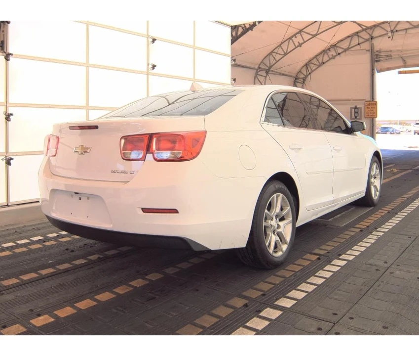 2013 Chevrolet Malibu - Image 5 of 20