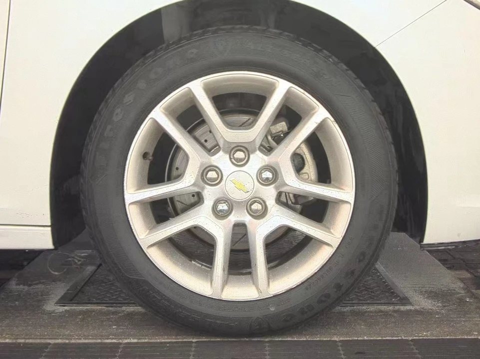 2013 Chevrolet Malibu - Image 9 of 20
