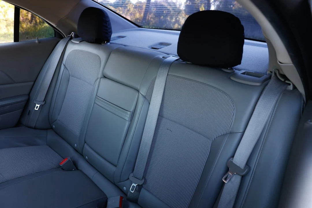 2013 Chevrolet Malibu - Image 8 of 12