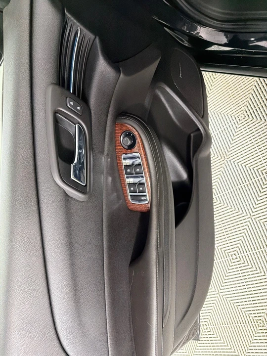 2013 Chevrolet Malibu - Image 10 of 12