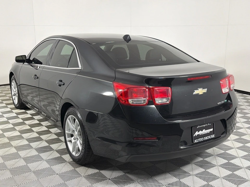 2013 Chevrolet Malibu - Image 6 of 12
