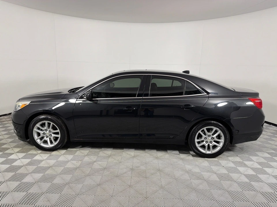 2013 Chevrolet Malibu - Image 8 of 12