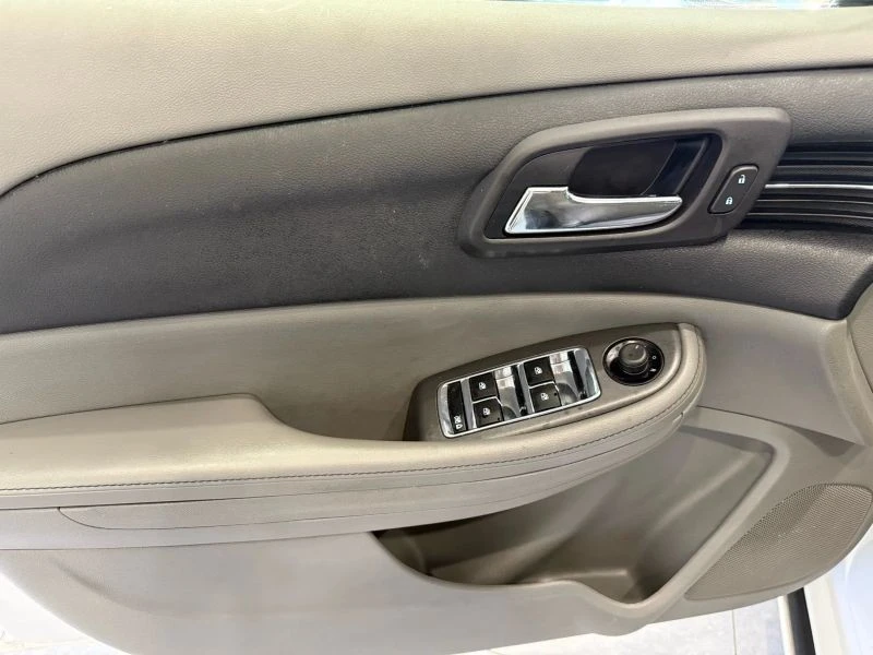 2013 Chevrolet Malibu - Image 8 of 12