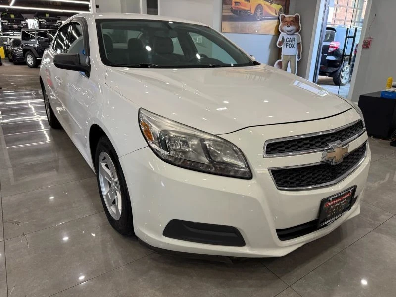 2013 Chevrolet Malibu - Image 6 of 12