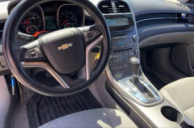2013 Chevrolet Malibu - Image 8 of 10