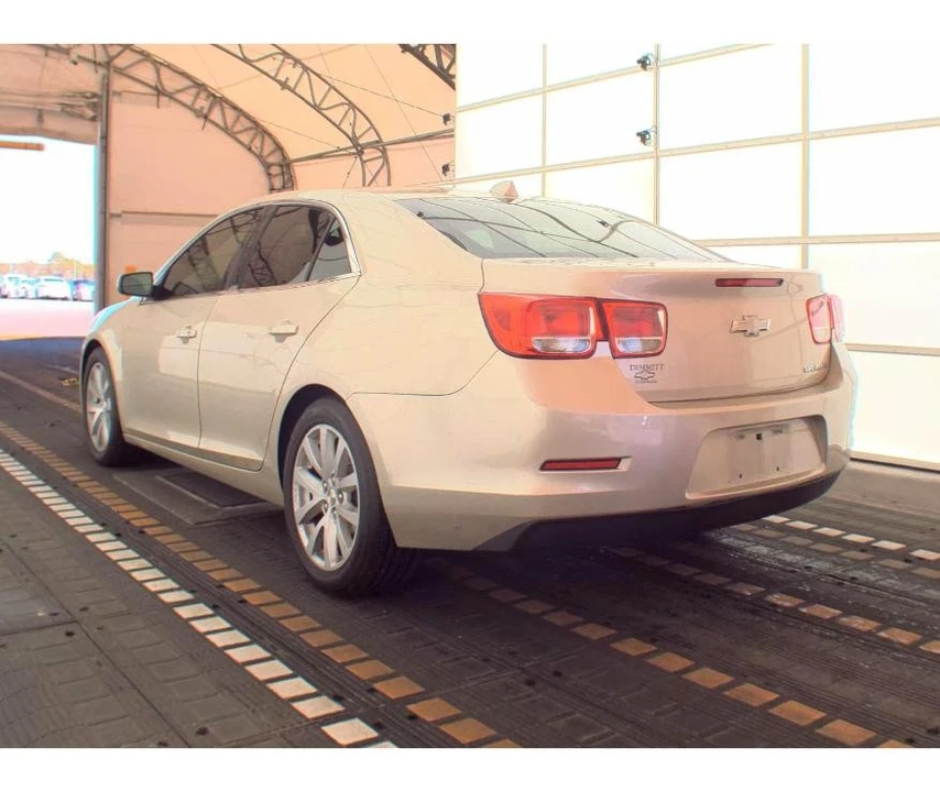 2013 Chevrolet Malibu - Image 8 of 12