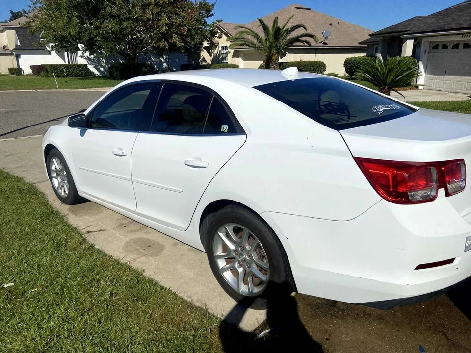 2013 Chevrolet Malibu - Image 4 of 9