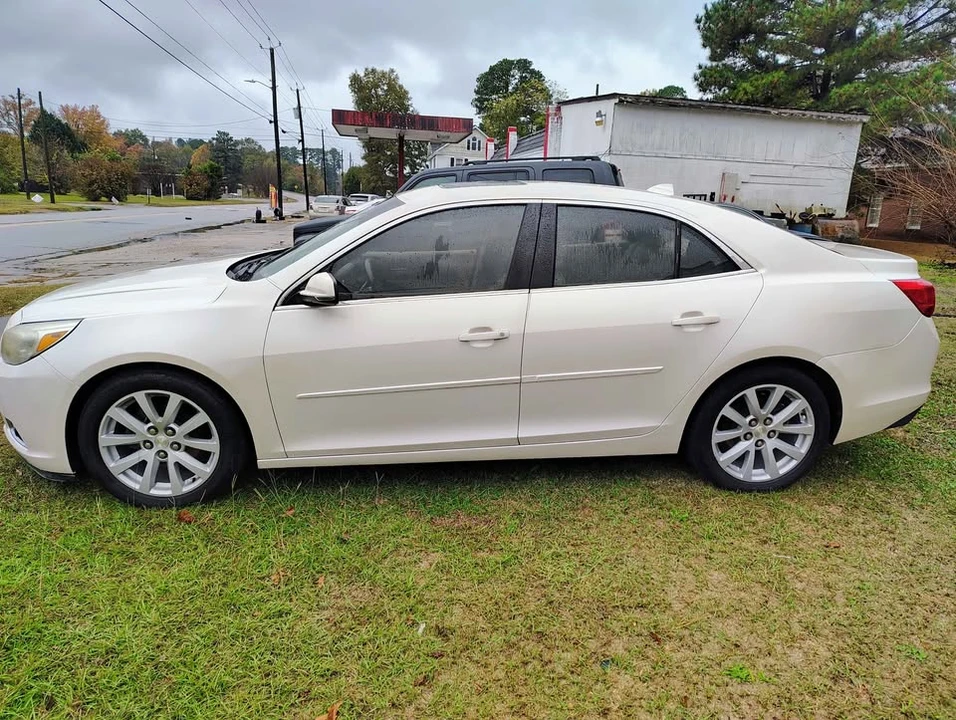 2013 Chevrolet Malibu - Image 2 of 14